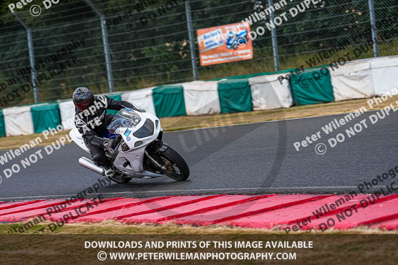 enduro digital images;event digital images;eventdigitalimages;mallory park;mallory park photographs;mallory park trackday;mallory park trackday photographs;no limits trackdays;peter wileman photography;racing digital images;trackday digital images;trackday photos